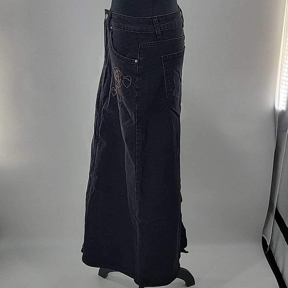 Black Denim Maxi Skirt with Floral Embroidery - Picture 16 of 16